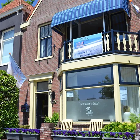De Zandtaart ベッド・アンド・ブレックファスト 4*