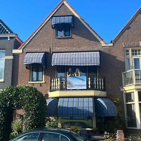 De Zandtaart 4*