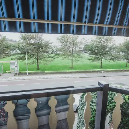 De Zandtaart 4*