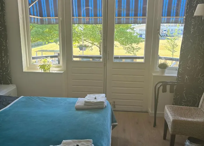 住宿加早餐酒店 De Zandtaart 海边的艾格蒙特