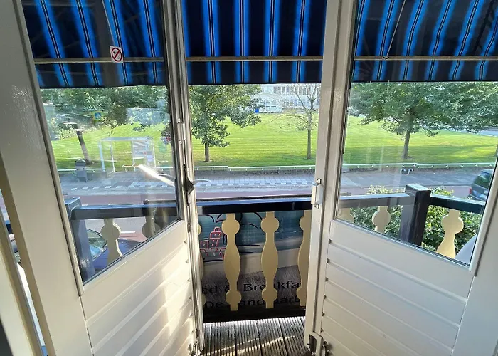 住宿加早餐酒店 De Zandtaart 海边的艾格蒙特